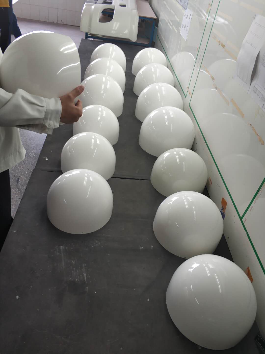 最适合5G玻璃钢天线罩的材料 最适合5G玻璃钢天线罩的材料