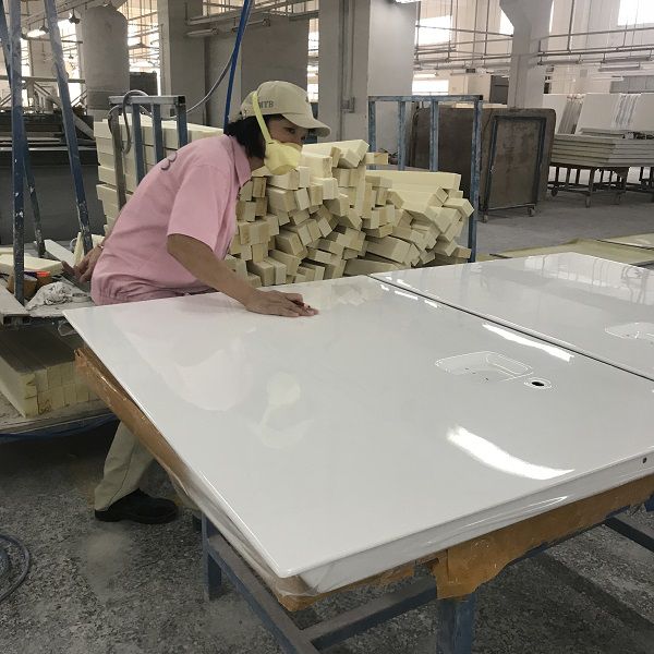 玻璃钢汽车盖板 玻璃钢汽车盖板