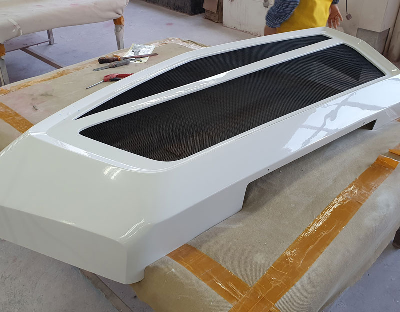 白色农机壳子成品 白色农机壳子成品