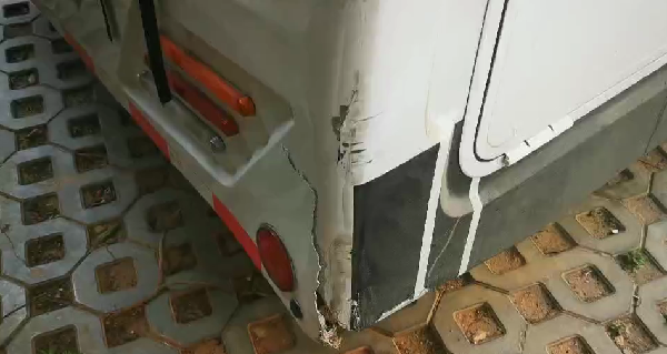 玻璃钢汽车配件 玻璃钢汽车配件