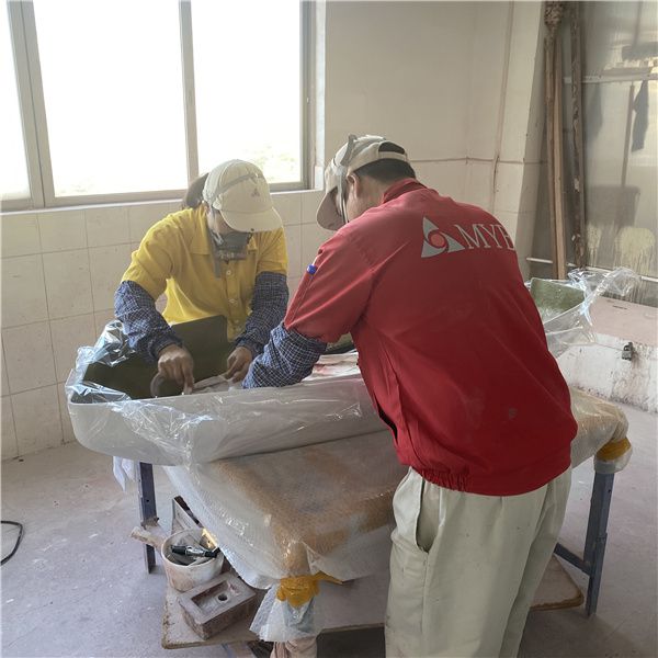 玻璃钢盖板是什么材质 玻璃钢盖板是什么材质