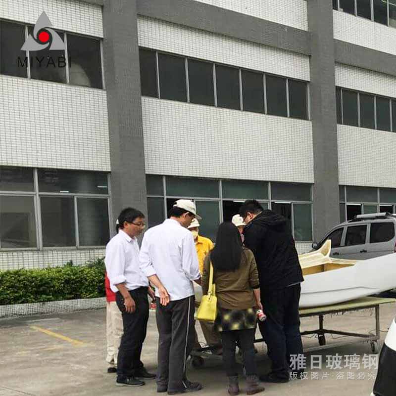 玻璃钢汽车外包围