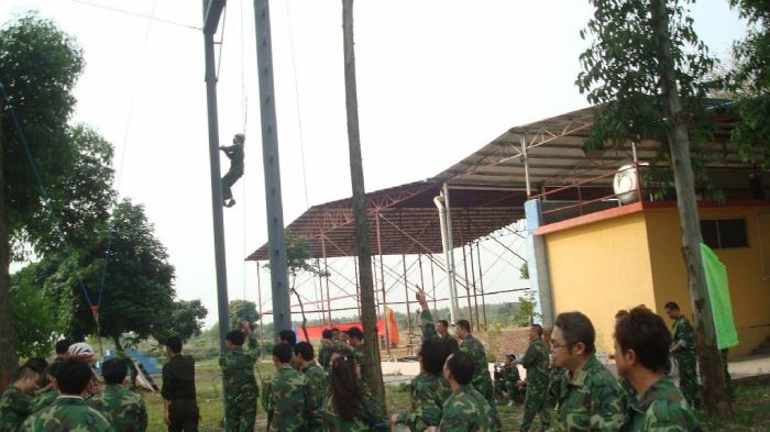 雅日玻璃钢公司3月1日拓展活动掠影